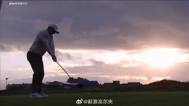 DP World巡回赛-爱尔兰公开赛第一轮 逆光下麦克罗伊一号木挥杆慢放欣赏